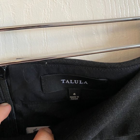 aritzia Talula beeklee skort gray size 4 - Picture 4 of 6